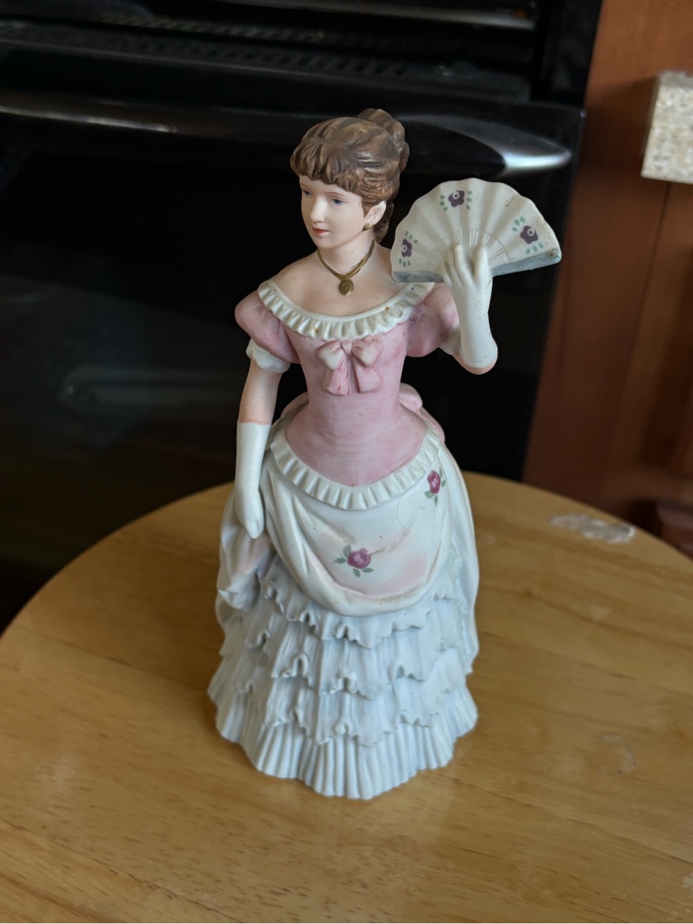 Vintage Homco Porcelain bisque figurine “ shall we dance”